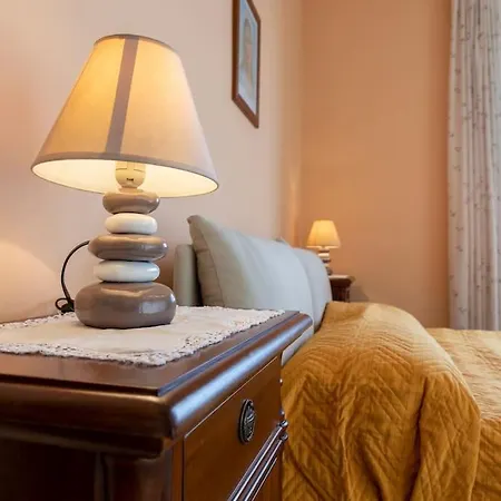 Carlo's Charm Apartment Acireale
