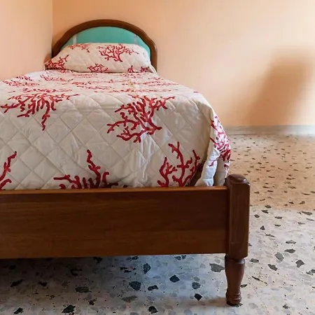 Carlo's Charm Apartment