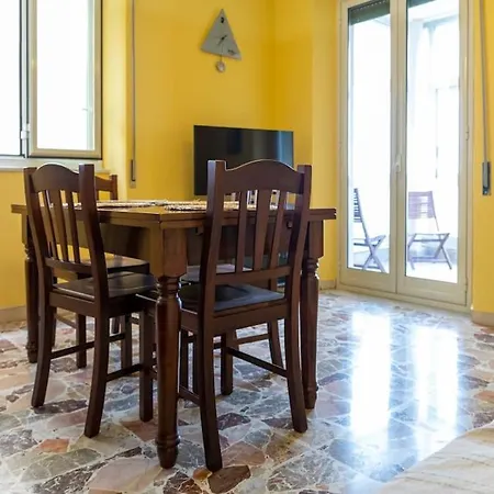 Carlo's Charm Apartment *