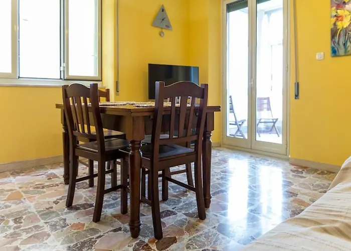 Carlo's Charm Apartment *