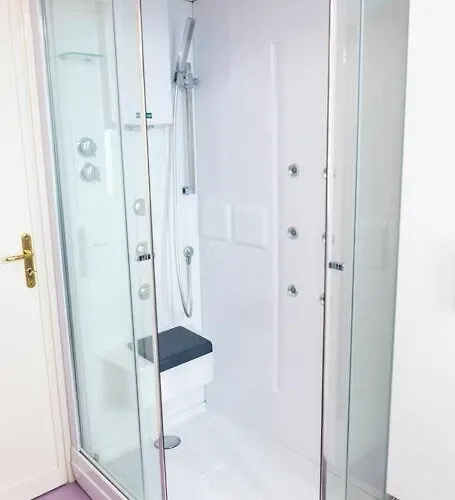 Carlo's Charm Apartment